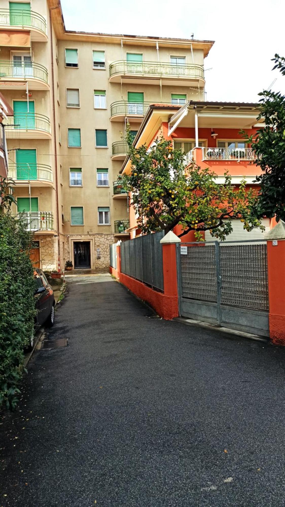 Host Riviera * Finale Ligure