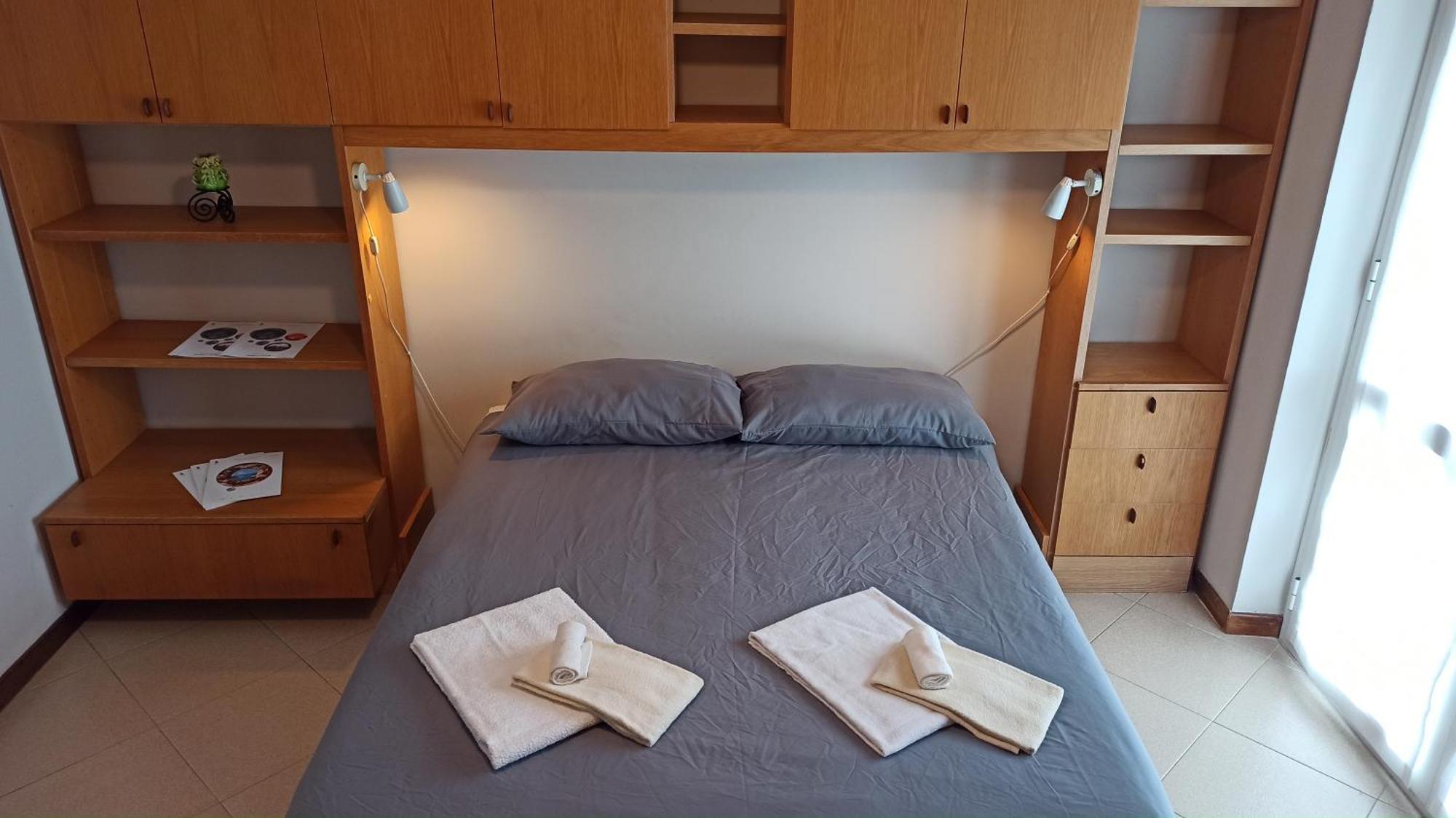 Host Riviera Apartment